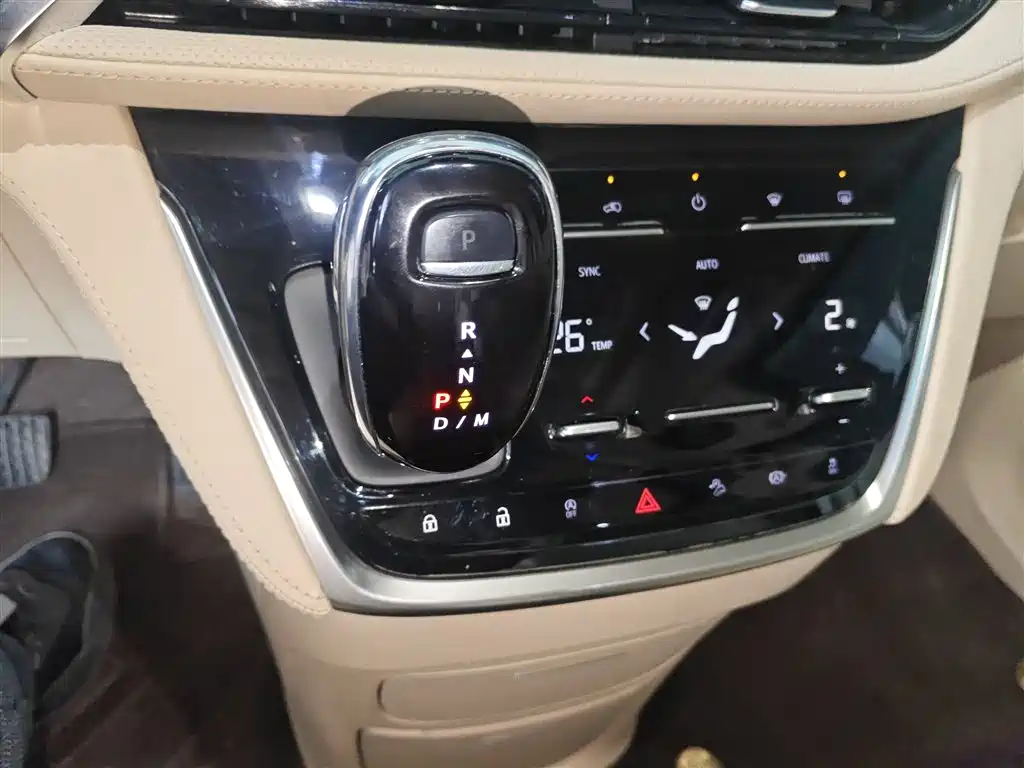 Buick GL8 2022 ES Lu Zun 653T Exclusive Type купить на сайте DeffCars