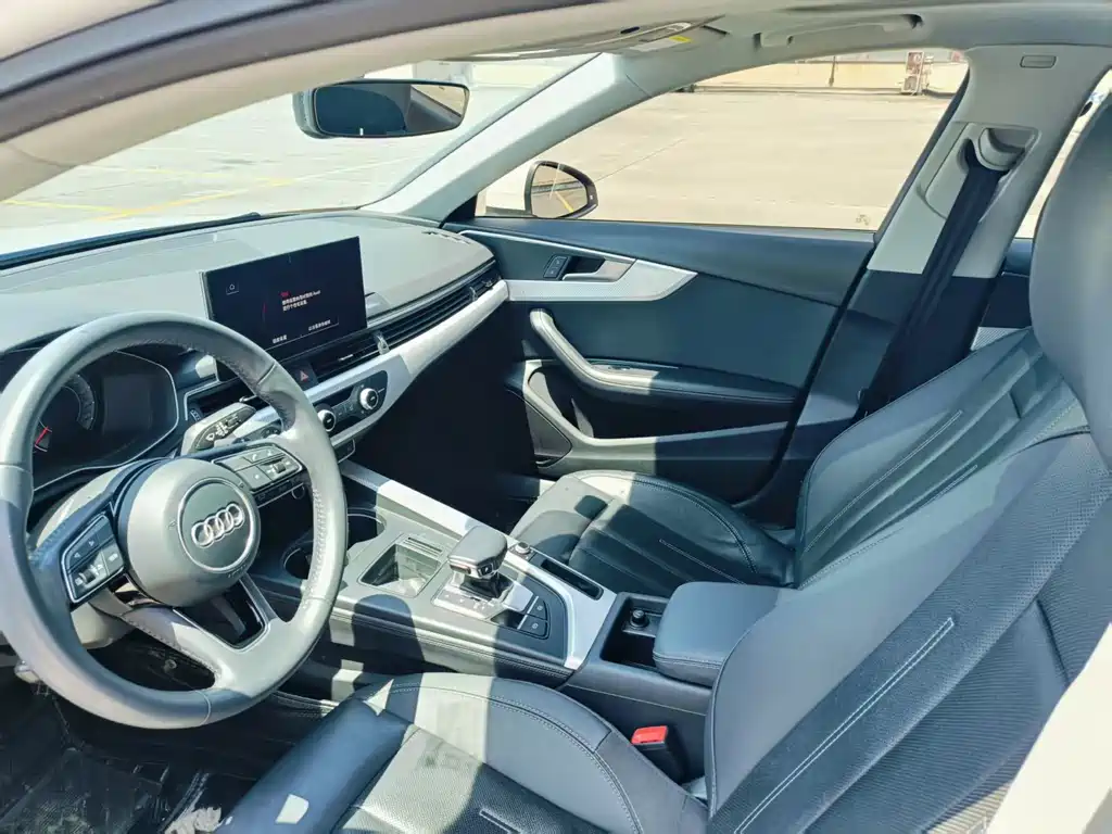 Audi A4L 2022 40 TFSI Fashionable and Elegant купить на сайте DeffCars