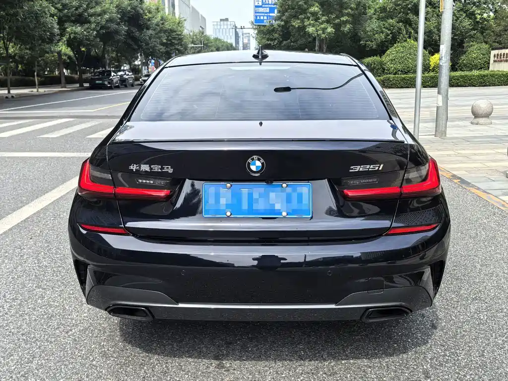 BMW 3 Series 2022 325i M Sports Night Package купить на сайте DeffCars