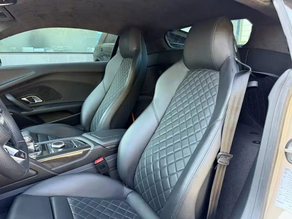 Audi R8 2022 V10 Coupe performance купить на сайте DeffCars