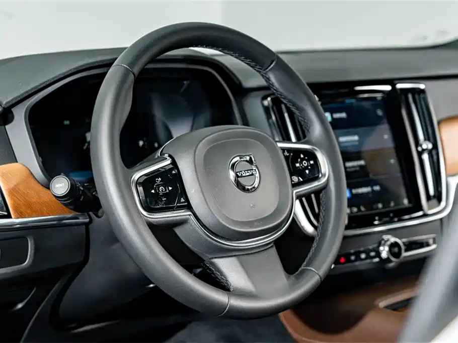 Volvo S90 2023 B5 Zhiyi Luxury Edition купить на сайте DeffCars