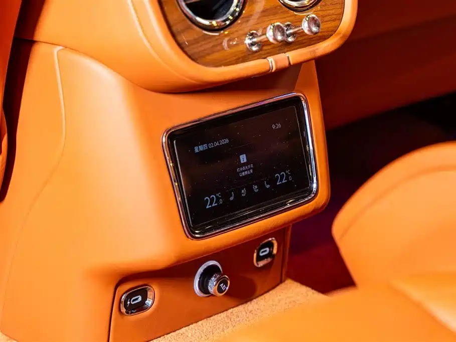 Bentayga 2022 4.0T V8 купить на сайте DeffCars