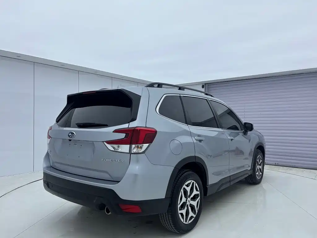 Forester 2022 2.0i AWD Deluxe Edition EyeSight купить на сайте DeffCars