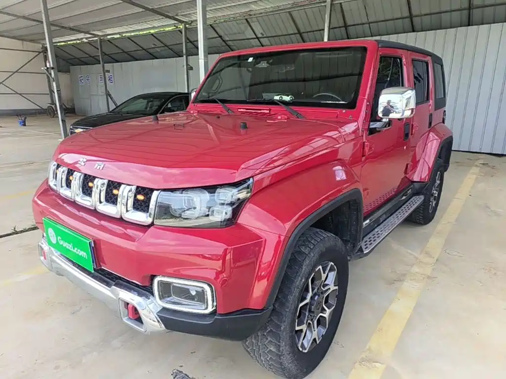 Beijing Off-Road BJ40 2019 PLUS 2.3T automatic four-wheel drive flagship version National VI купить на сайте DeffCars