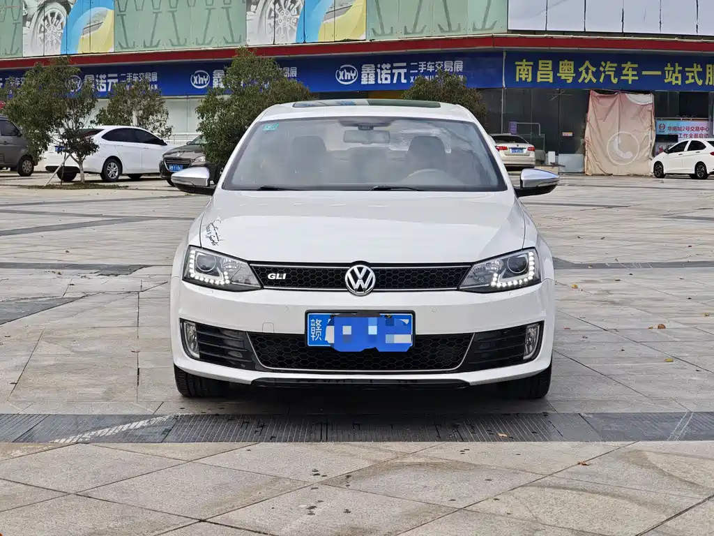Sagitar 2013 2.0TSI GLI купить на сайте DeffCars