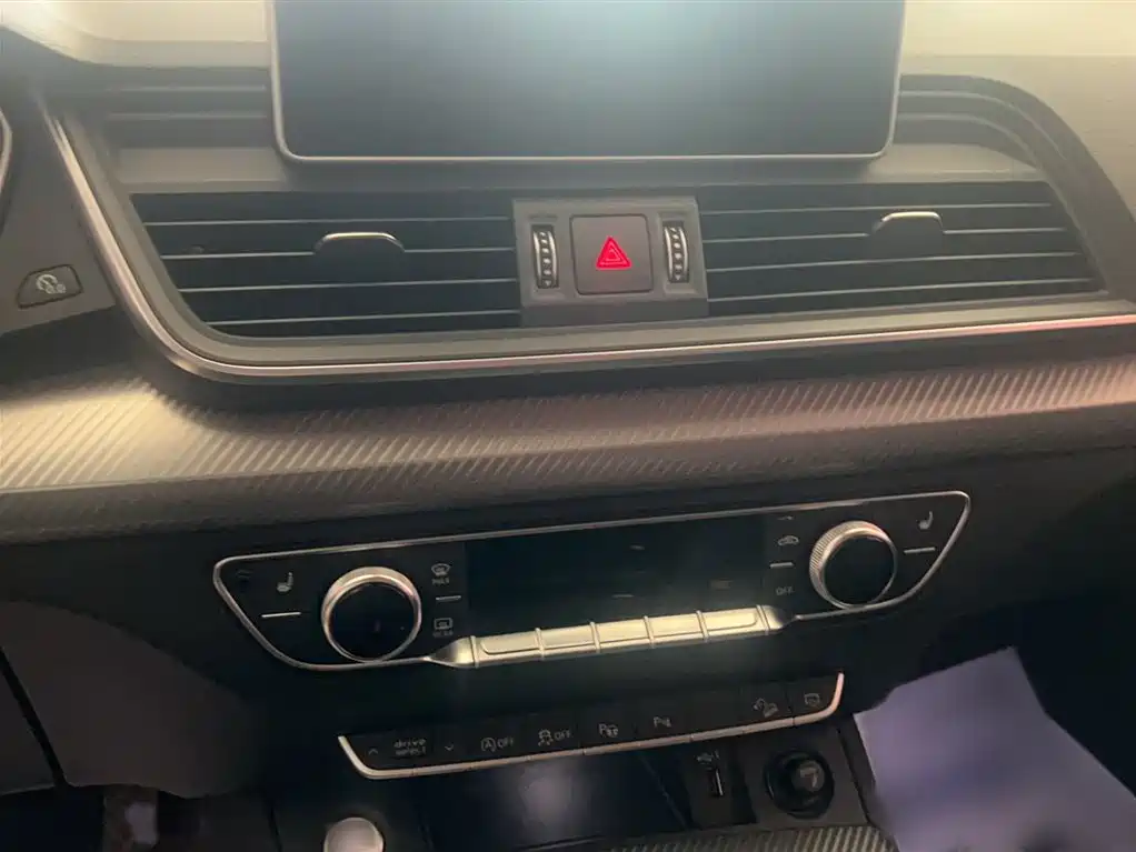 Audi Q5L 2020 45 TFSI exclusive and fashionable model купить на сайте DeffCars