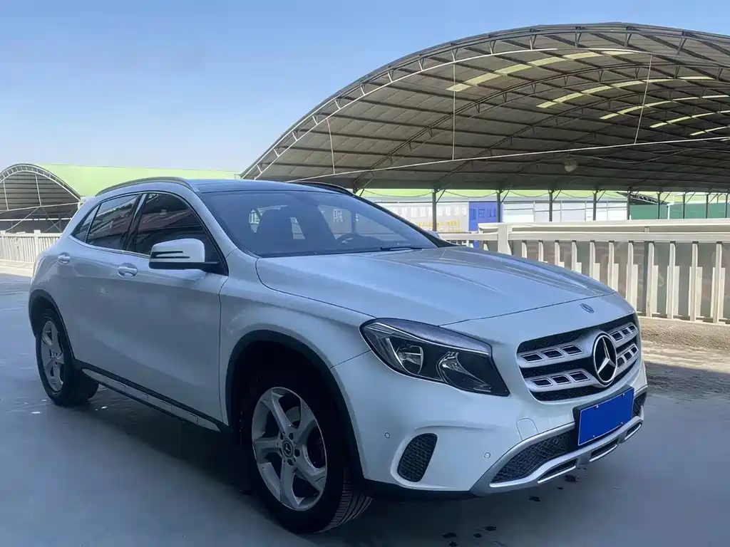 Mercedes-Benz GLA 2017 GLA 200 Dynamic купить на сайте DeffCars
