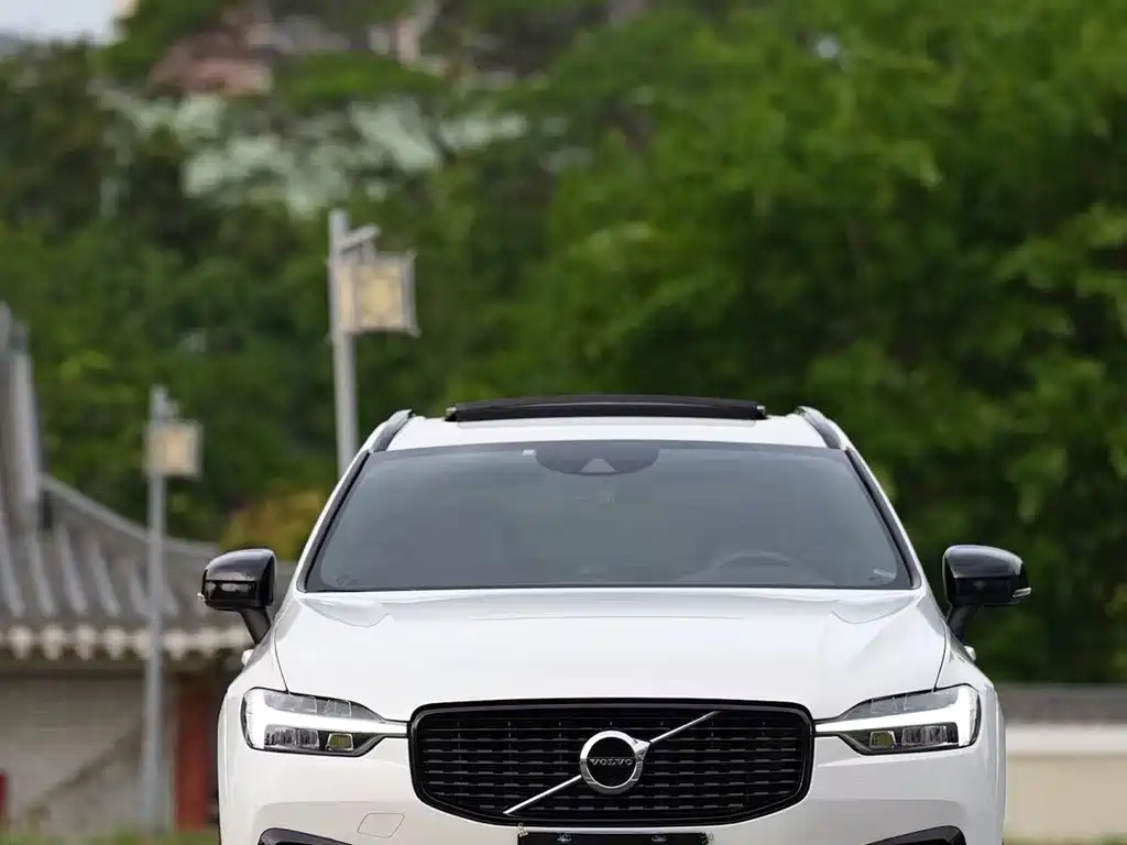 Volvo XC60 2021 T5 four-wheel drive Zhiyuan Sport Edition купить на сайте DeffCars