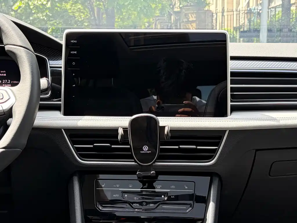Tiguan L 2024 Outstanding Model 330TSI Automatic Two-wheel Drive R-Line Longyao Edition купить на сайте DeffCars
