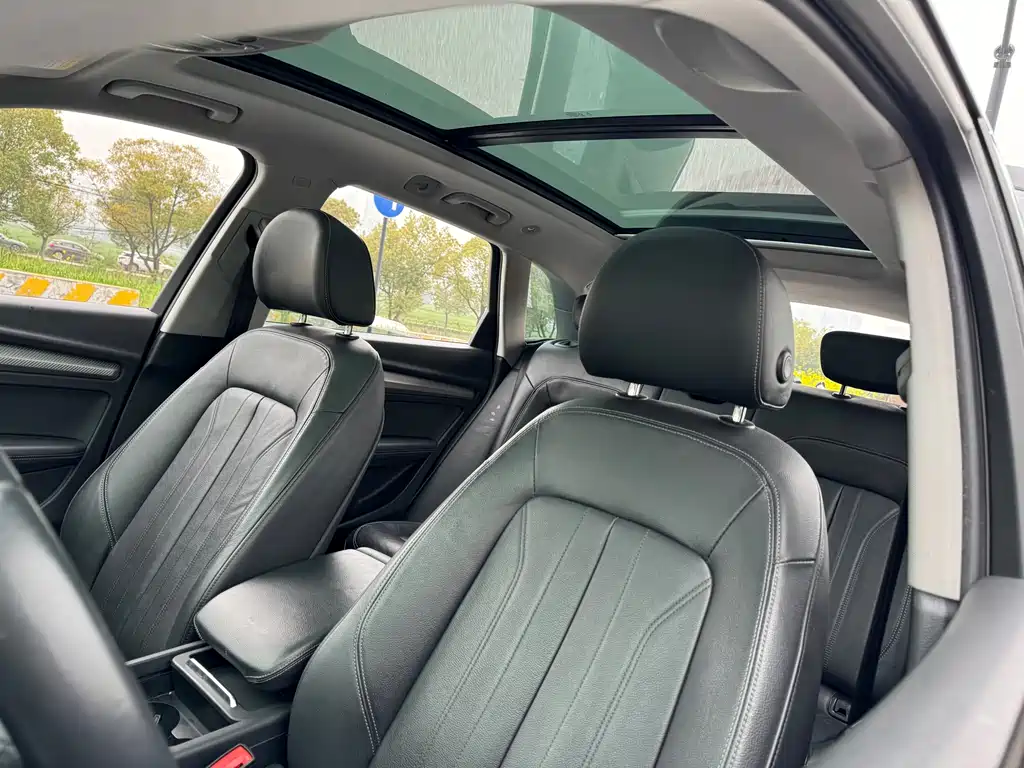 Audi Q5L 2020 45 TFSI exclusive and fashionable model купить на сайте DeffCars