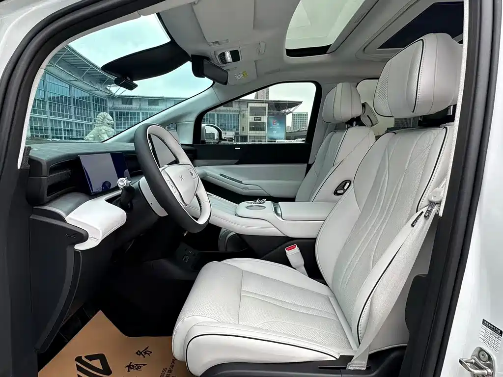 Xpeng X9 2024 model 610 long battery life Max купить на сайте DeffCars