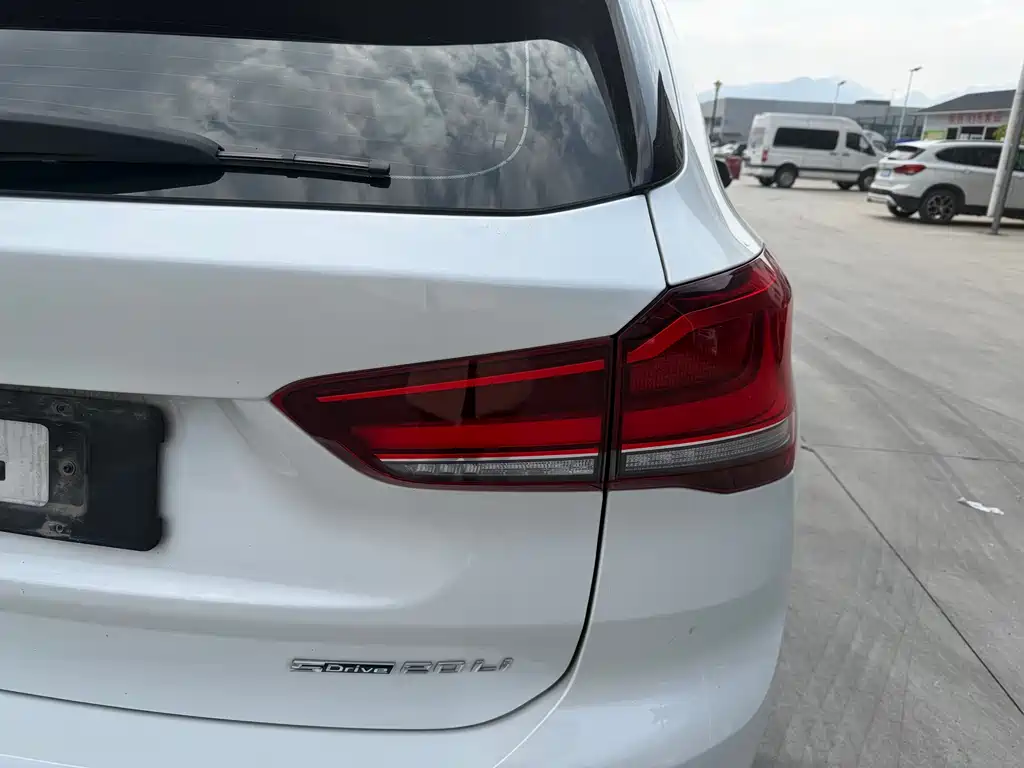 BMW X1 2022 sDrive20Li Fashion Model купить на сайте DeffCars