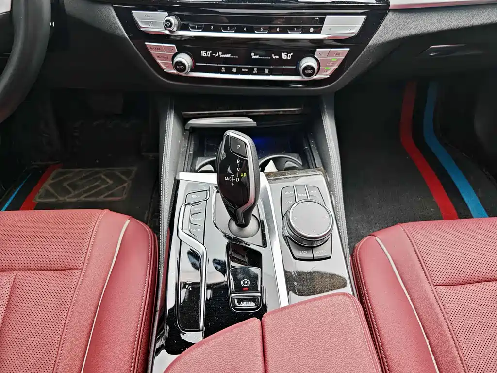 BMW 5 Series 2022 facelift 525Li M Sports Package купить на сайте DeffCars