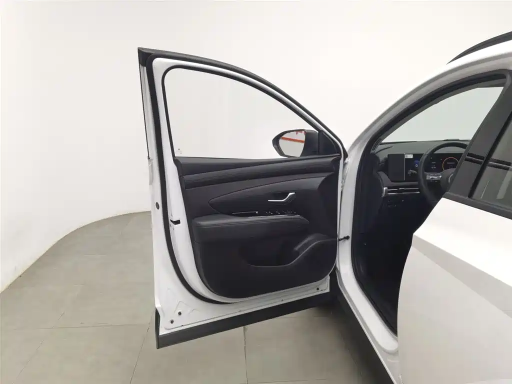 Tucson 2025 Tucson L 1.5T Premium Edition купить на сайте DeffCars