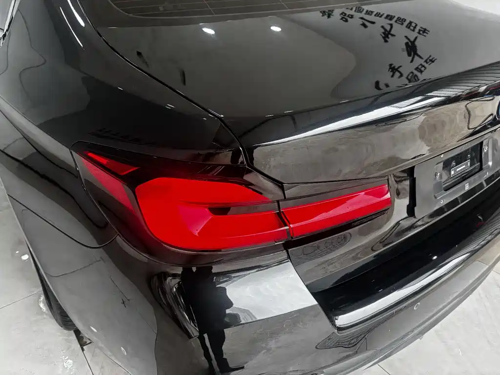 BMW 5 Series New Energy 2022 Model 2 535Le M Sports Package купить на сайте DeffCars