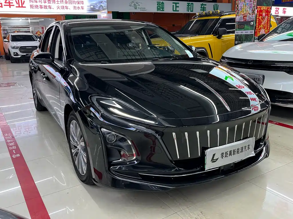 Hongqi E-QM5 2023 model 620km PLUS купить на сайте DeffCars