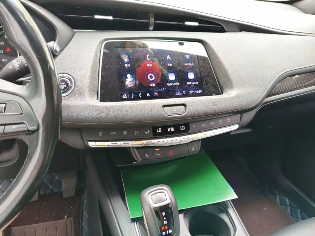 Cadillac XT4 2018 28T two-wheel drive leading model купить на сайте DeffCars