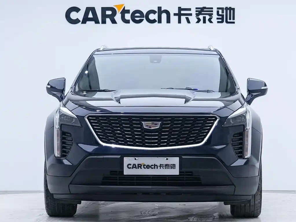 Cadillac XT4 2022 28T two-wheel drive fashion model купить на сайте DeffCars