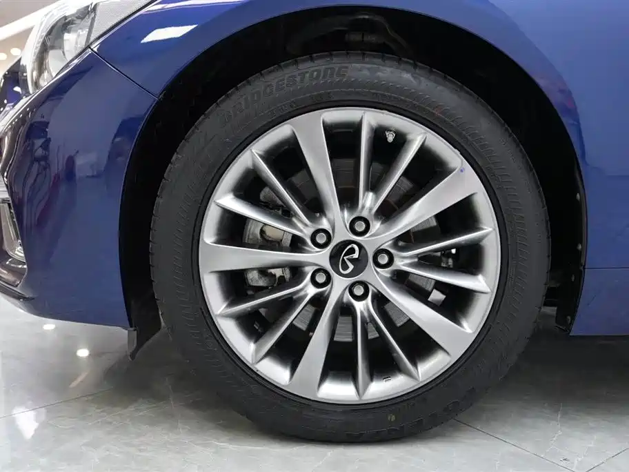 Infiniti Q50L 2021 2.0T Enjoy Edition купить на сайте DeffCars