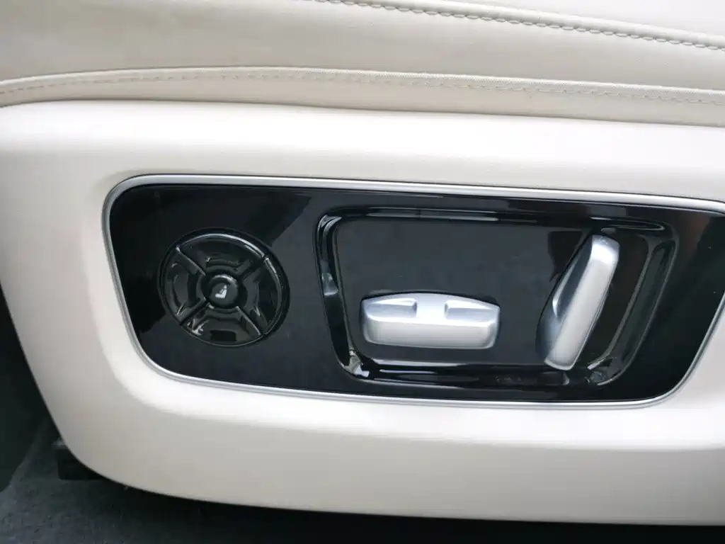 Ideal L9 2022 Max купить на сайте DeffCars