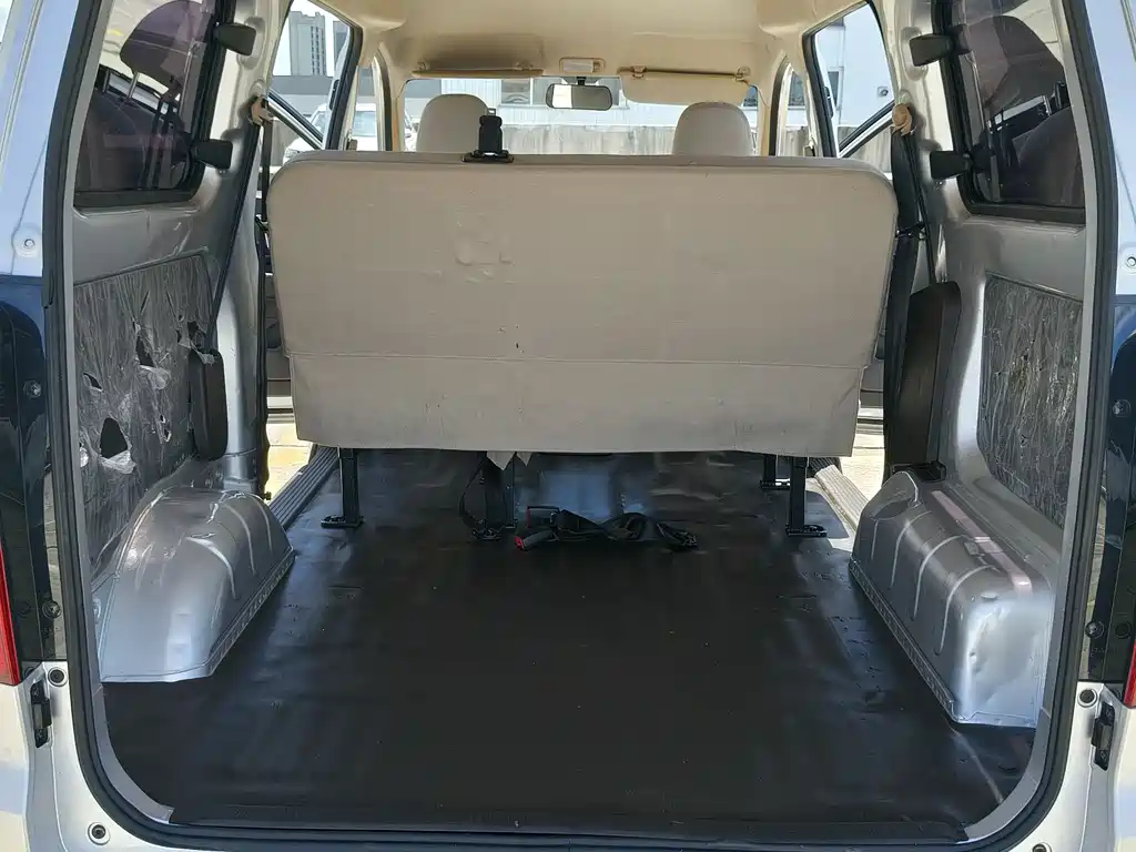 Wuling Hongguang V 2022 1.5L Jinqi version hydraulically assisted LAR купить на сайте DeffCars