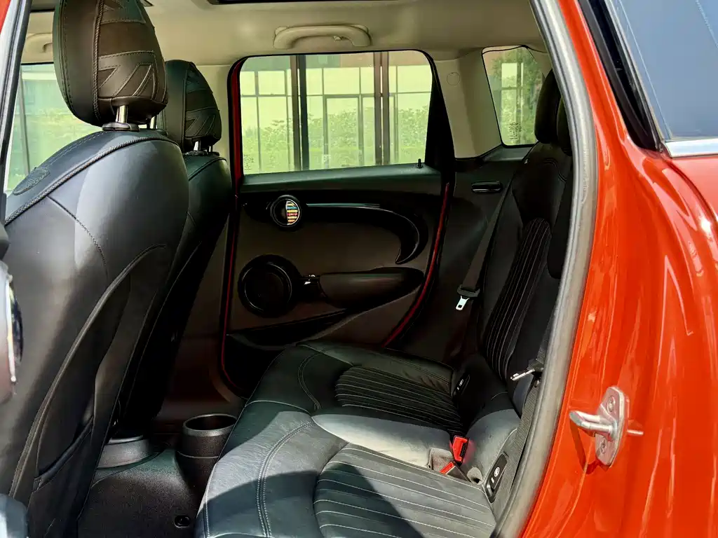 MINI 2018 2.0T COOPER S Artist Five-door Edition купить на сайте DeffCars