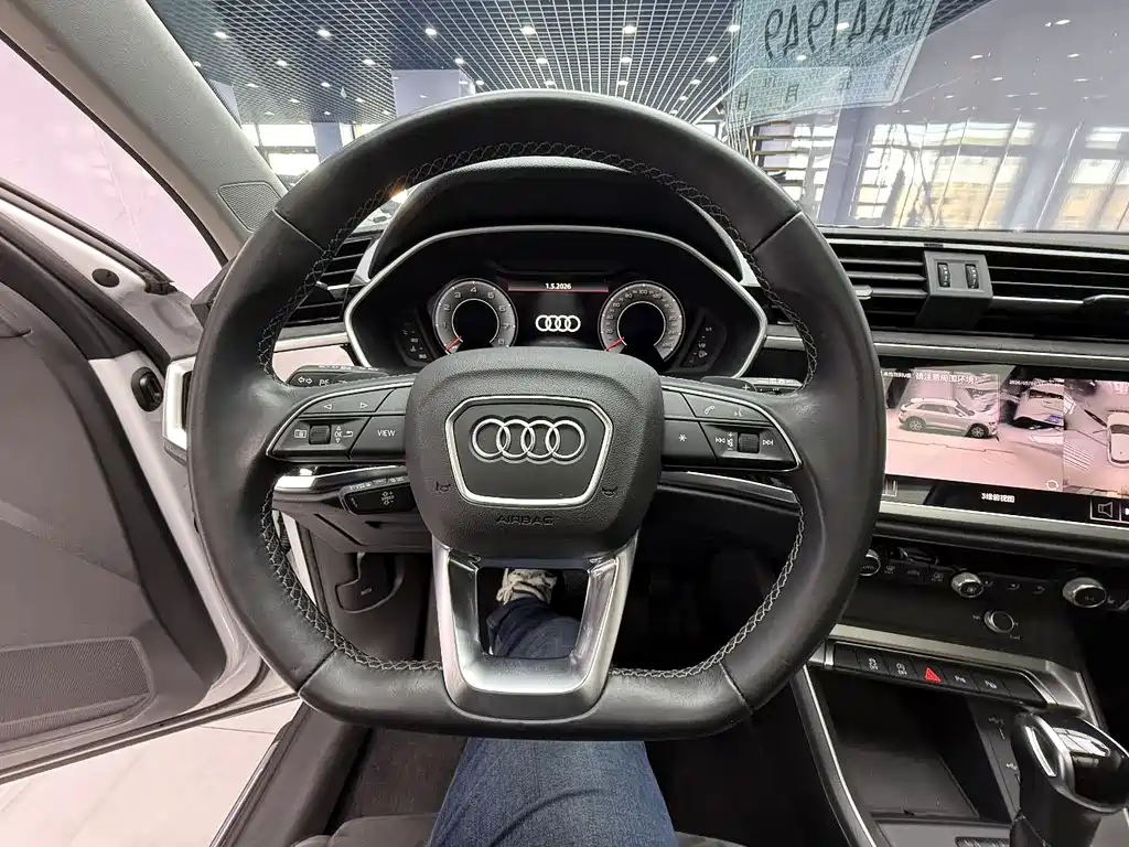 Audi Q3 2022 35 TFSI Fashionable and Dynamic купить на сайте DeffCars