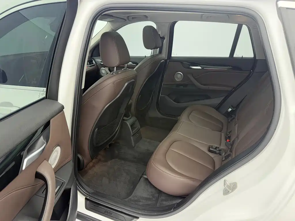 BMW X1 2022 sDrive20Li Fashion Model купить на сайте DeffCars