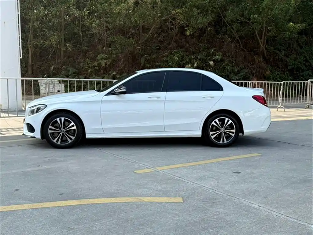 Mercedes-Benz C-Class 2018 C 200 Sports Edition купить на сайте DeffCars
