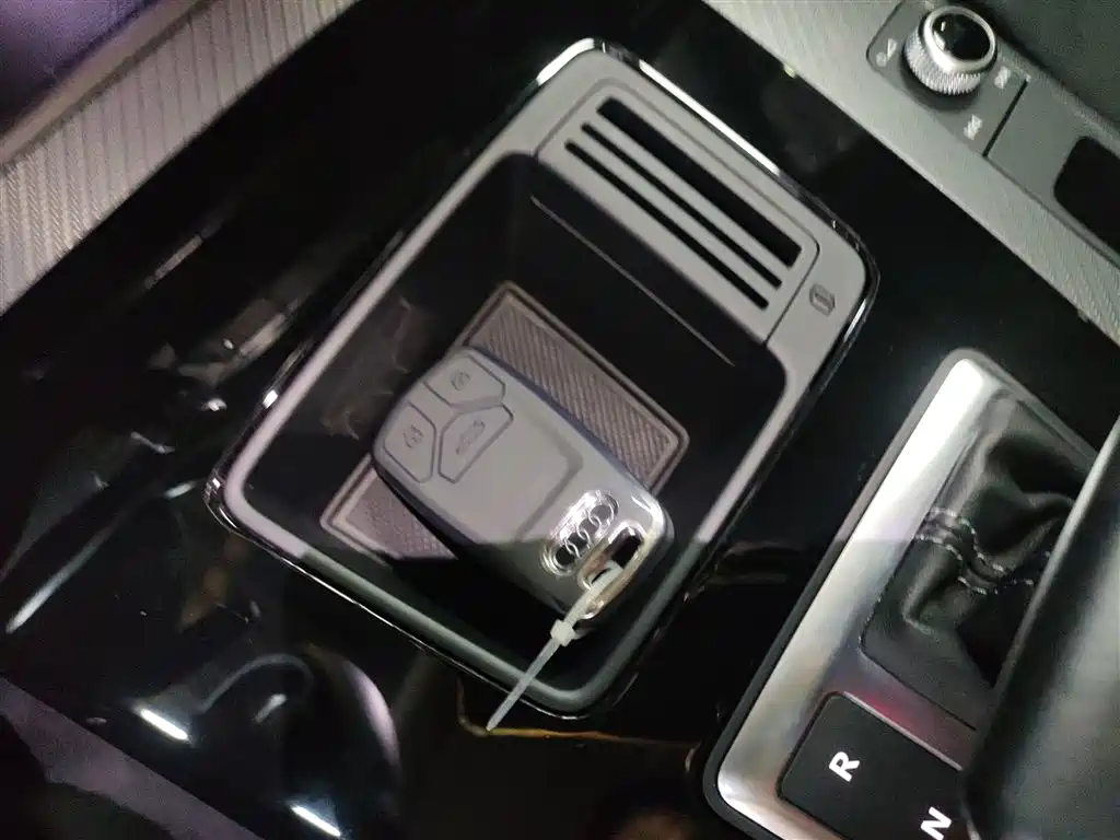 Audi Q5L 2022 45T luxury and dynamic model купить на сайте DeffCars