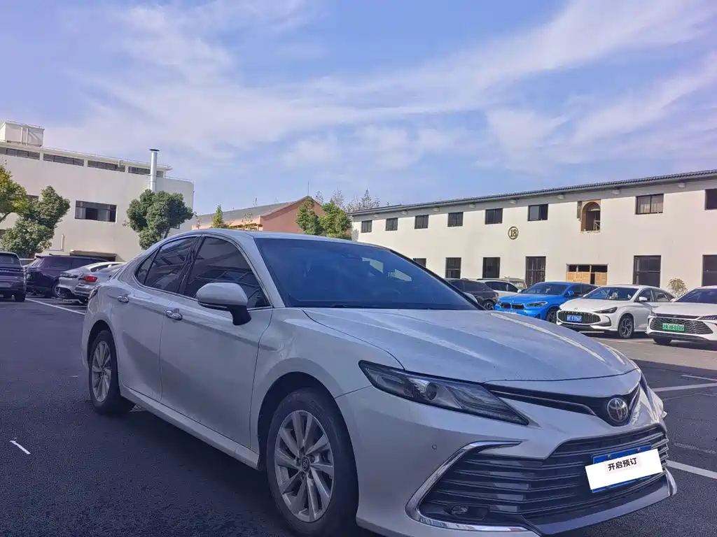 Camry 2021 2.0G Deluxe Edition купить на сайте DeffCars