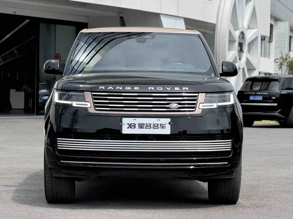Range Rover 2025 3.0 L6 400PS Extended Edition купить на сайте DeffCars