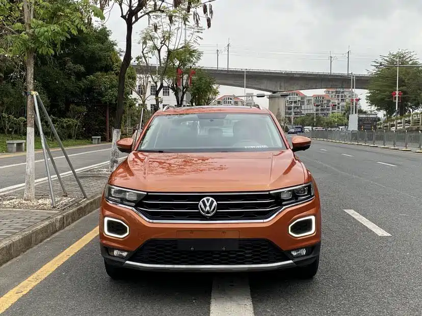 T-ROC 2018 model 230TSI DSG two-wheel drive aggressive model National V купить на сайте DeffCars