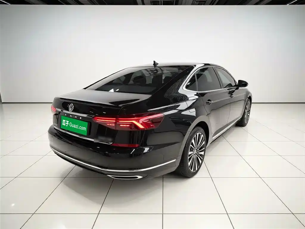 Passat 2019 330TSI Deluxe Edition National VI купить на сайте DeffCars