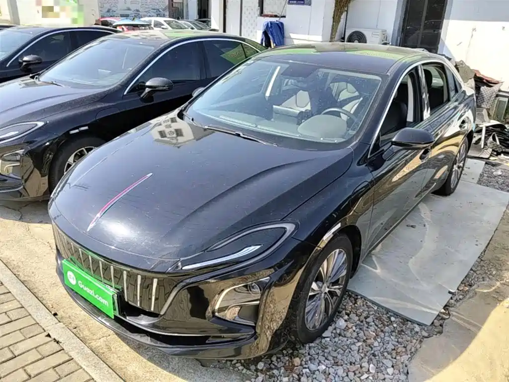 Hongqi E-QM5 2022 431km Charging Enjoyment Edition купить на сайте DeffCars