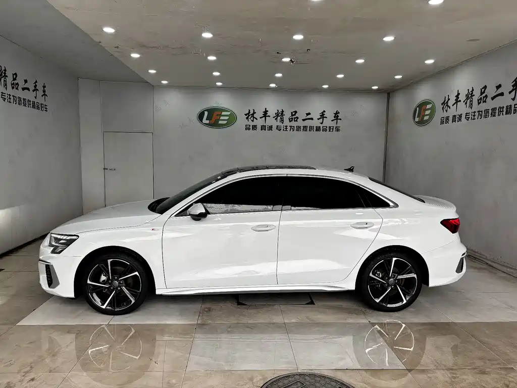Audi A3 2021 A3L Limousine 35 TFSI Fashionable and Sporty купить на сайте DeffCars