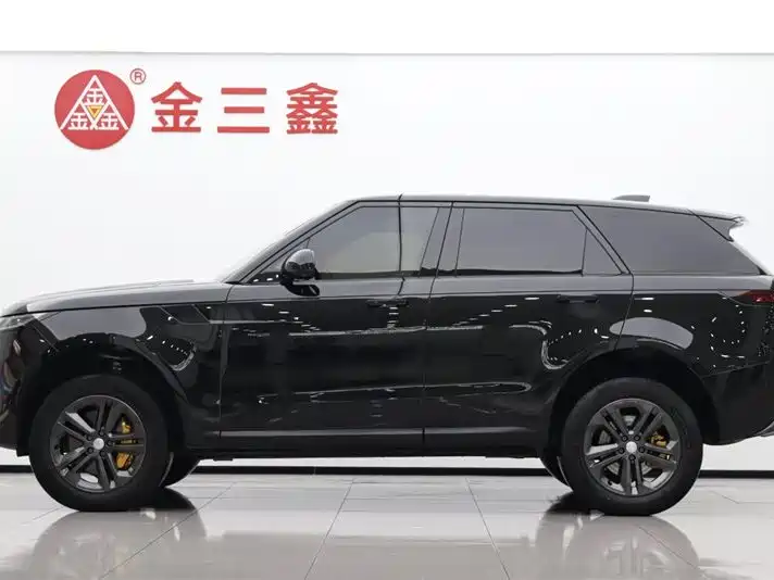 Range Rover Sport 2024 360PS S купить на сайте DeffCars