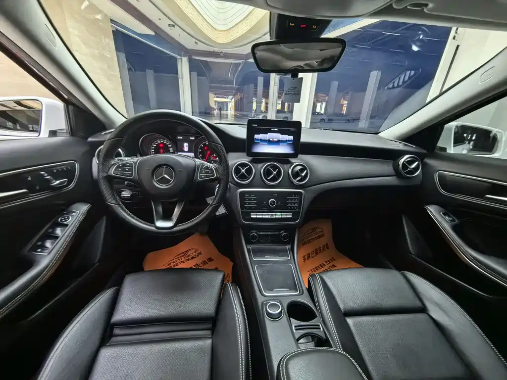 Mercedes-Benz GLA 2018 GLA 200 Dynamic купить на сайте DeffCars