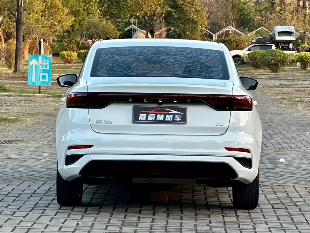 Emgrand 2022 4th generation 1.5L CVT flagship model купить на сайте DeffCars