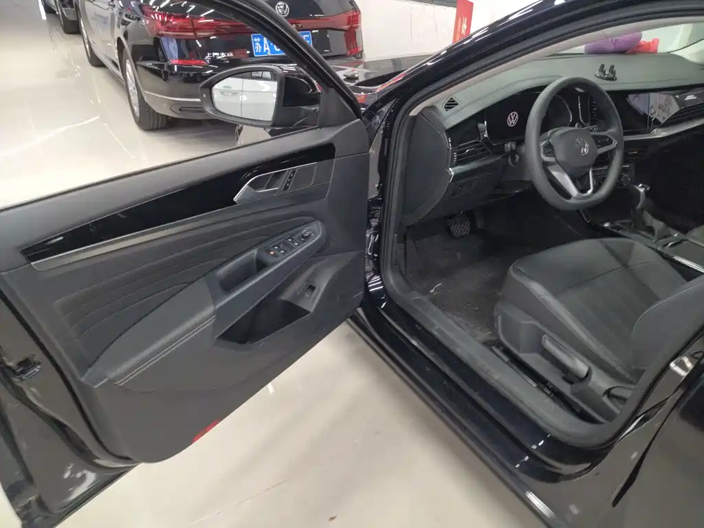 Passat 2024 280TSI Business Edition купить на сайте DeffCars