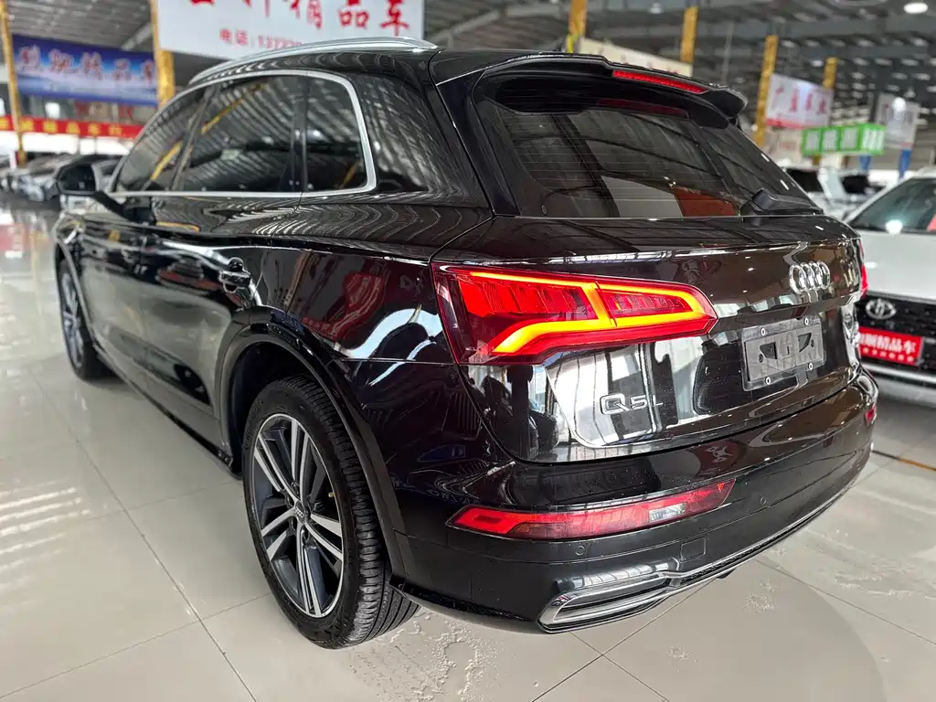 Audi Q5L 2020 facelift 40 TFSI enjoys fashionable style купить на сайте DeffCars