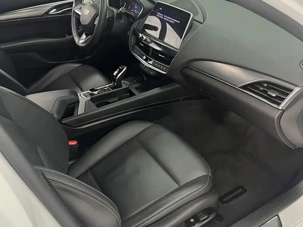 Cadillac CT5 2021 28T luxury model купить на сайте DeffCars