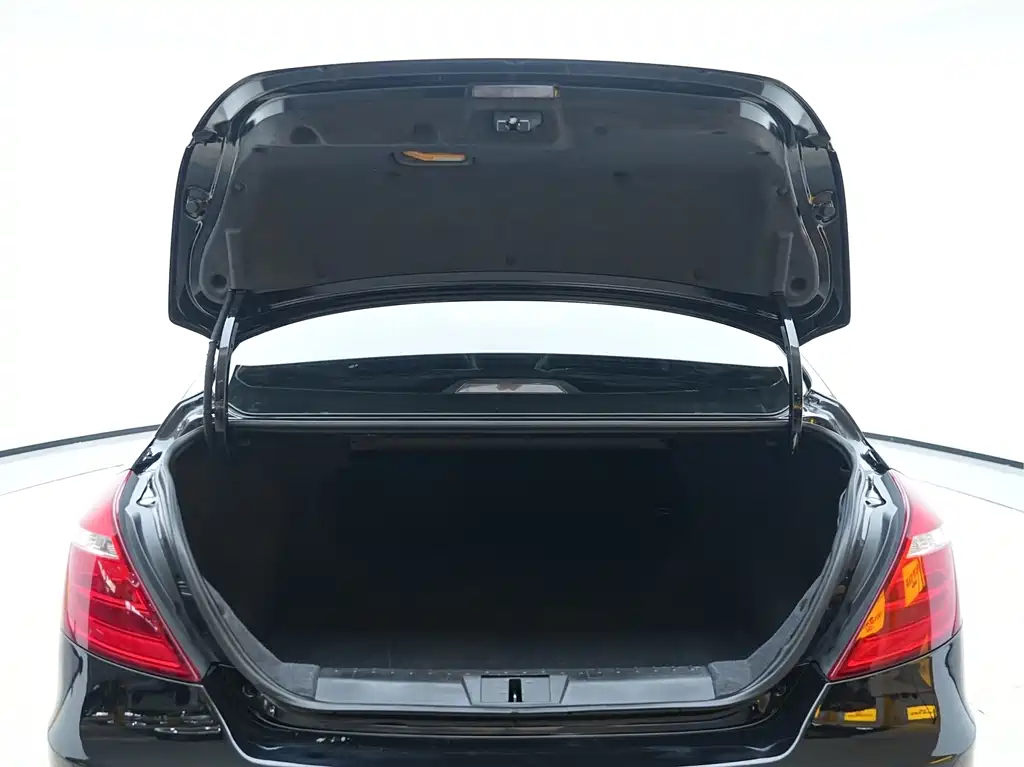 Emgrand 2017 Sedan Million Model 1.5L CVT Luxury Model купить на сайте DeffCars
