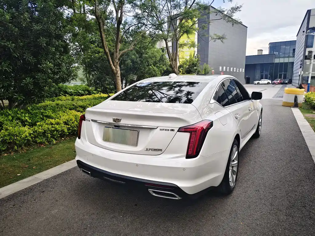 Cadillac CT5 2024 28T Luxury Pro купить на сайте DeffCars