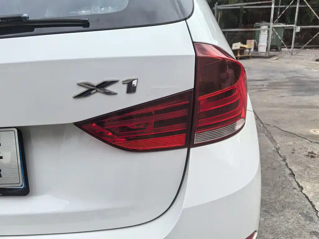 BMW X1 2014 sDrive18i leading model купить на сайте DeffCars
