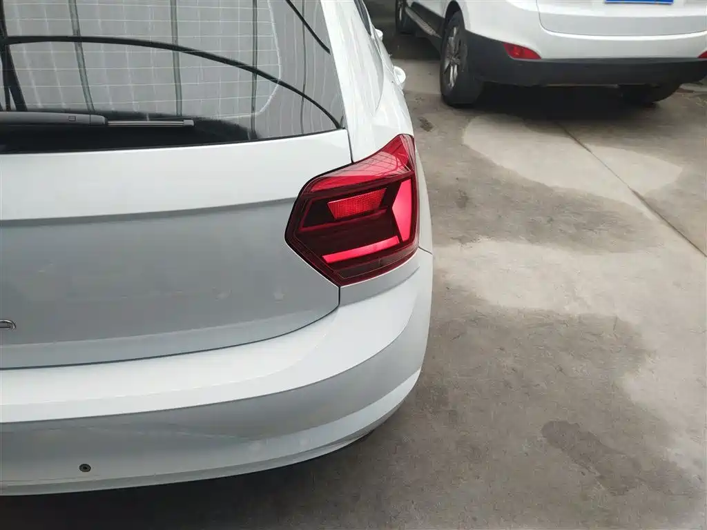 Polo 2023 facelift Plus 1.5L automatic indulgence version купить на сайте DeffCars