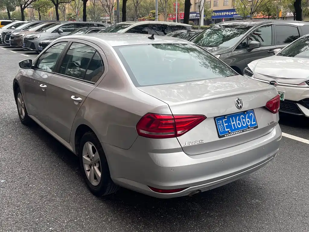 Lavida 2015 1.6L automatic fashion version купить на сайте DeffCars