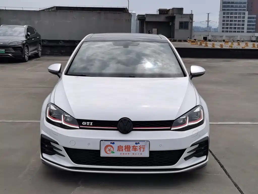 Golf GTI 2019 2.0TSI GTI National V купить на сайте DeffCars