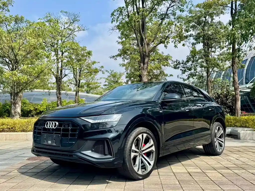 Audi Q8 2022 55 TFSI Premium Dynamic Model купить на сайте DeffCars