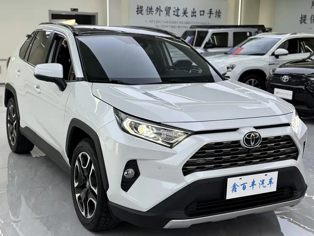 RAV4 Rongfang 2022 2.0L CVT two-wheel drive premium version купить на сайте DeffCars